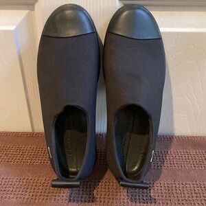NWOT Ecco black shoes